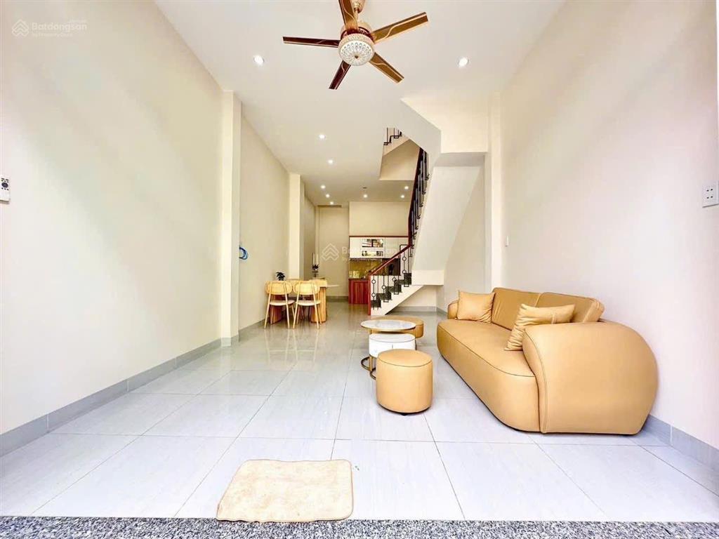 Bán gấp nhà 4m x 12m xây mới 3 tầng full nội thất đường tân thới hiệp 15  dương thị mười q12