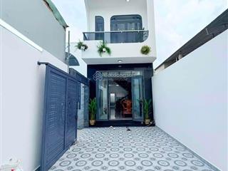 Bán gấp nhà 4m x 23m xây mới 2 tầng có sân rộng 8m đường hiệp thành 17 gần bến xe buýt hiệp thành