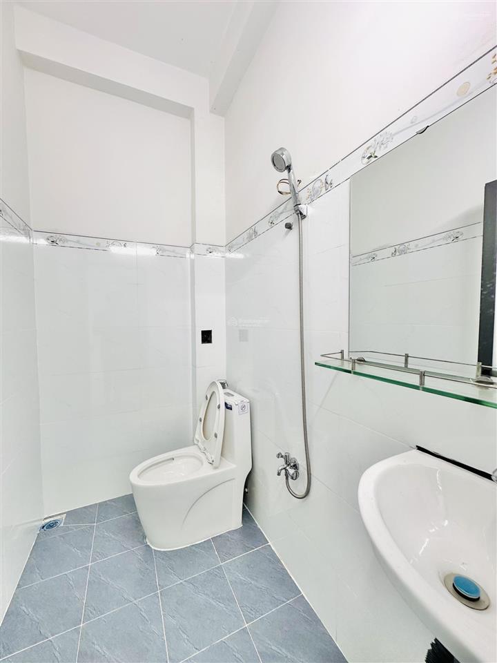 Giảm 300 triệu nhà phố 4,5m x 17m xây 3,5 tầng đường trung mỹ tây 19, phường trung mỹ tây  quận 12