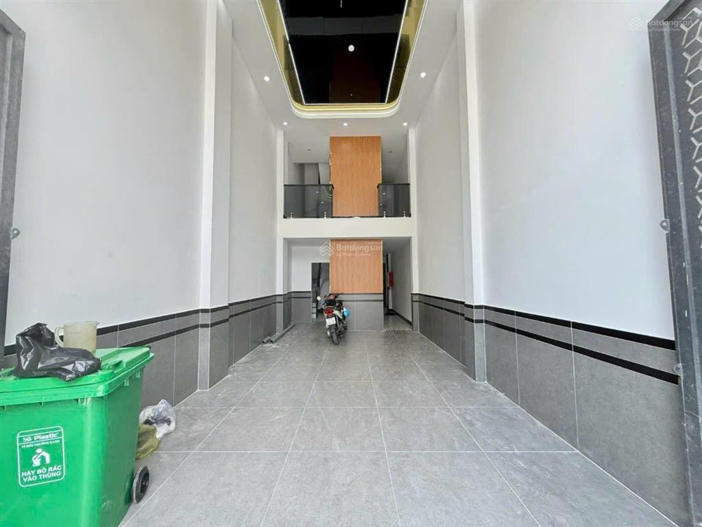 Chính chủ gửi bán nhanh nhà 4.2m x 26m xây mới 5.5 tầng thang máy có 17pn 18wc thuê 134tr/tháng