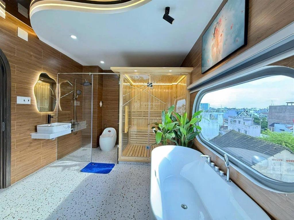 Bán nhà 5m x 12m xây mới 4.5 tầng có thang máy 450kg đường tân chánh hiệp 16 gần bệnh viện quận 12