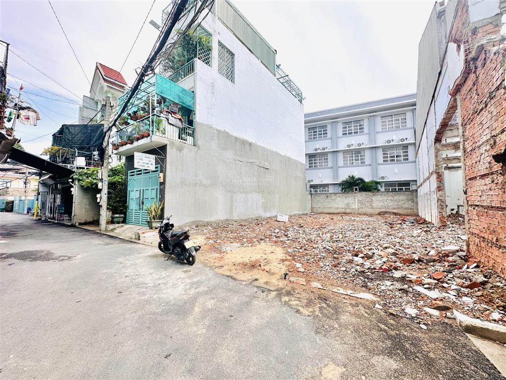 Bán lô đất 5m x 19m cn 94,5m2 vị trí đẹp ngay ubnd phường thới an, phía sau đất là trường học