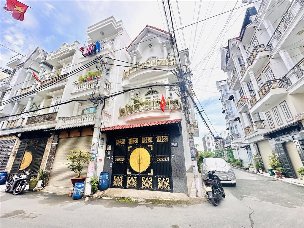 Nhà phố 4,5m x 13m 4 tầng góc 2 mặt tiền hẻm 7m thông đường hiệp thành 13 q12 khu nhà đồng bộ