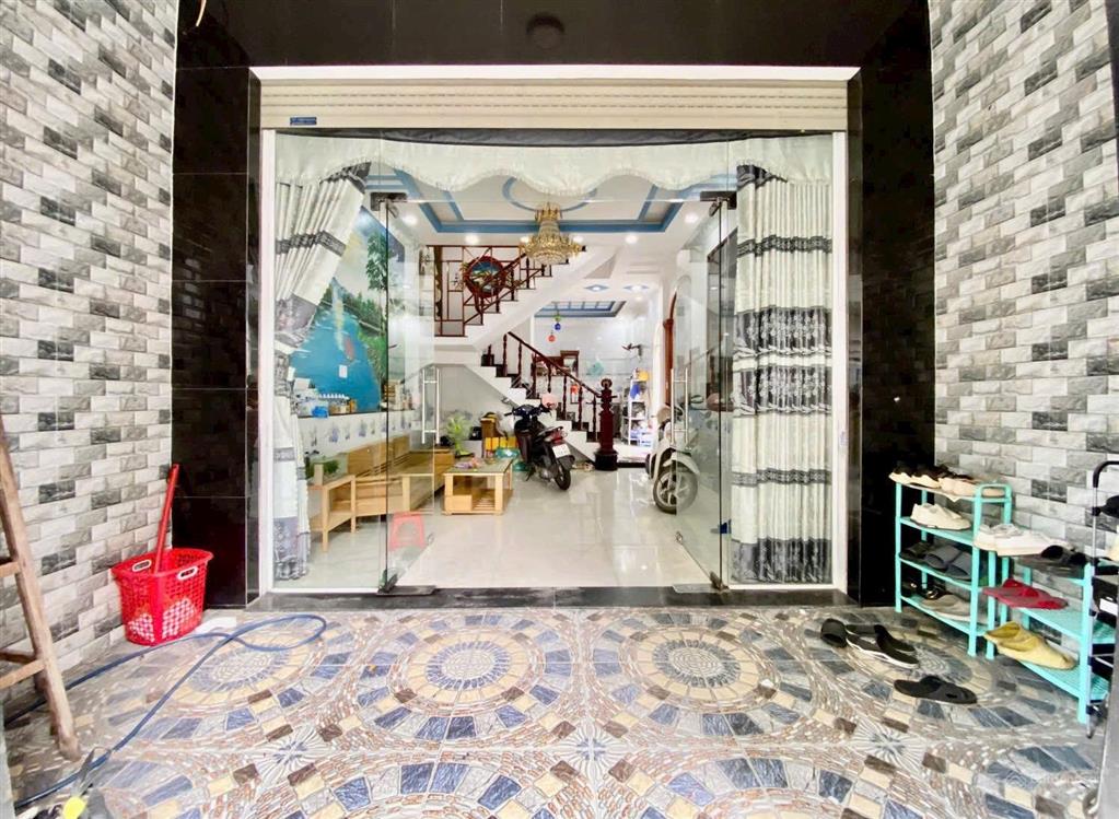 Nhà phố 4,5m x 13m 4 tầng góc 2 mặt tiền hẻm 7m thông đường hiệp thành 13 q12 khu nhà đồng bộ
