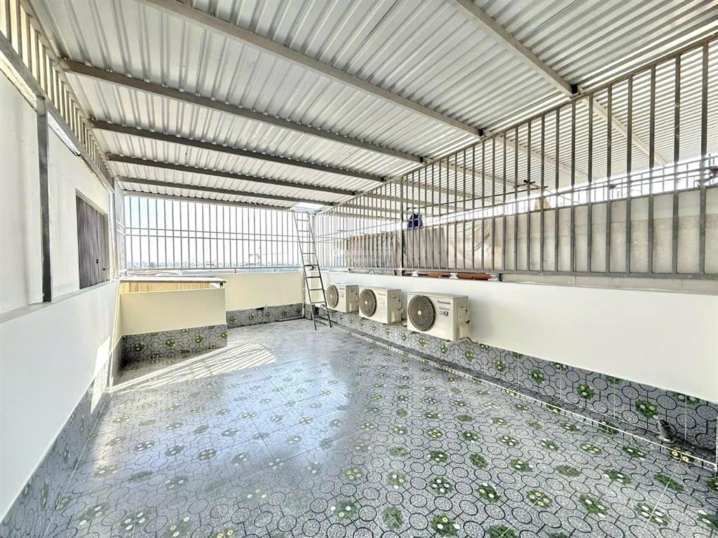 Nhà phố 4m x 15,5m xây 4.5 tầng hẻm nhựa 12m
khu đồng bộ đường hiệp thành 13, hiệp thành. q12