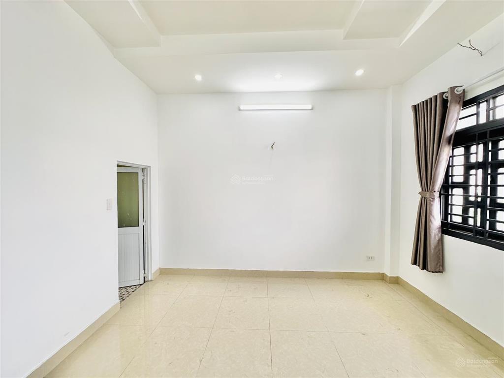 Bán nhà đẹp 4m x 15m 1 lửng 3 lầu ngay ngã 4 tô ký  nguyễn ảnh thủ p.trung mỹ tây q12 giá hơn 5 tỷ