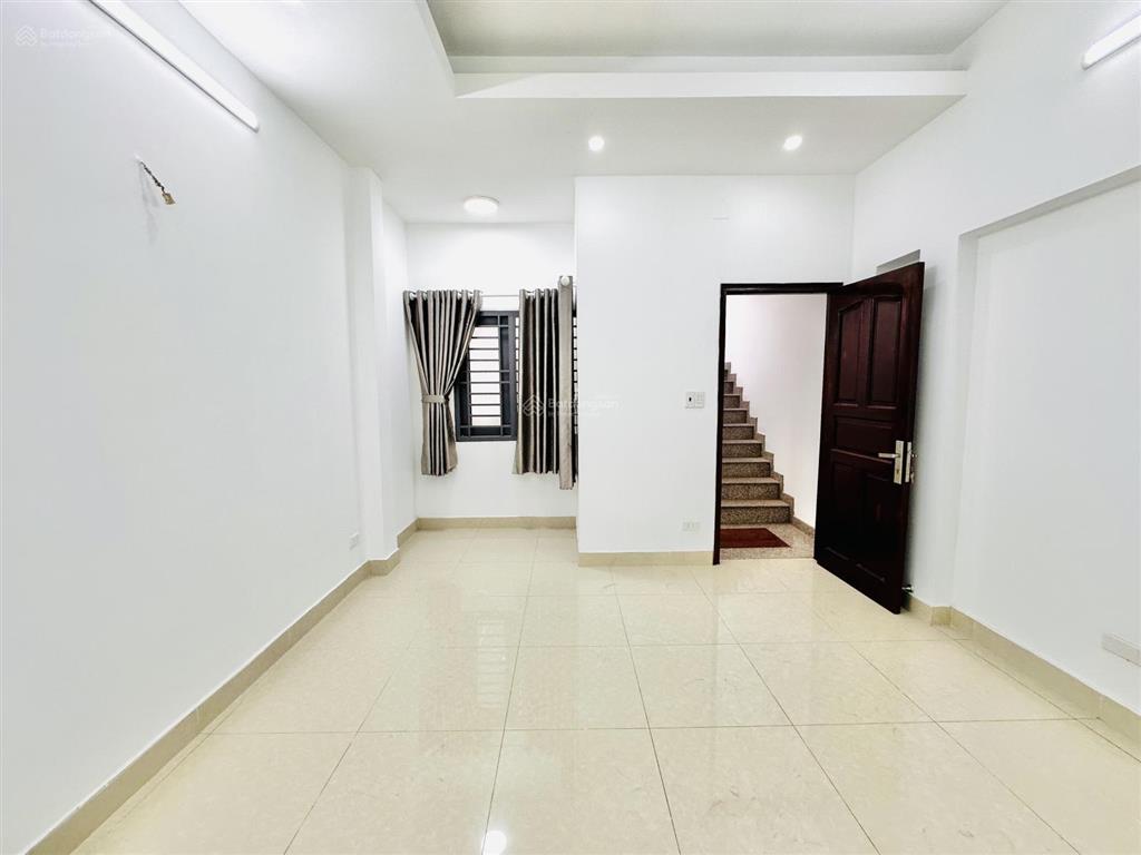 Bán nhà đẹp 4m x 15m 1 lửng 3 lầu ngay ngã 4 tô ký  nguyễn ảnh thủ p.trung mỹ tây q12 giá hơn 5 tỷ