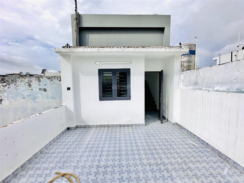 Bán nhà đẹp 4m x 15m 1 lửng 3 lầu ngay ngã 4 tô ký  nguyễn ảnh thủ p.trung mỹ tây q12 giá hơn 5 tỷ