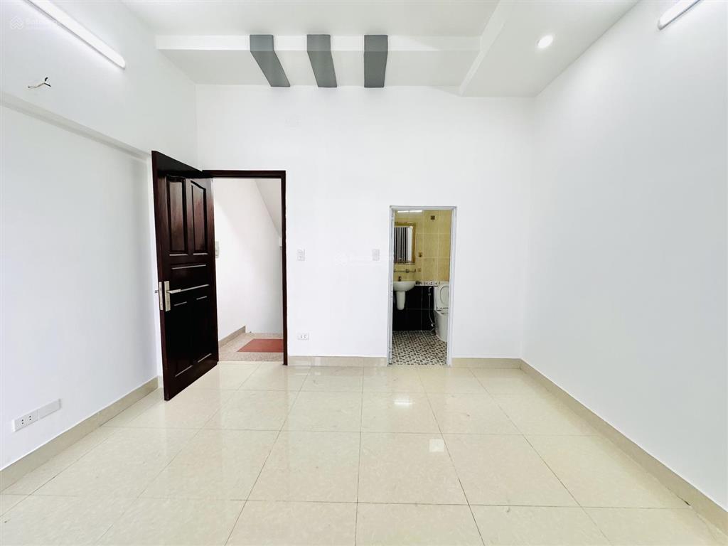 Bán nhà đẹp 4m x 15m 1 lửng 3 lầu ngay ngã 4 tô ký  nguyễn ảnh thủ p.trung mỹ tây q12 giá hơn 5 tỷ