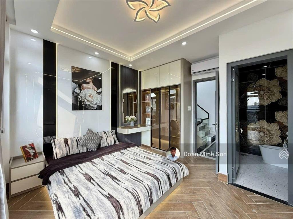 Hạ giá 900 triệu, nhà 4m x 14m xây mới 4.5 tầng full nội thất 1/ ngắn đường nguyễn thị kiểu q12