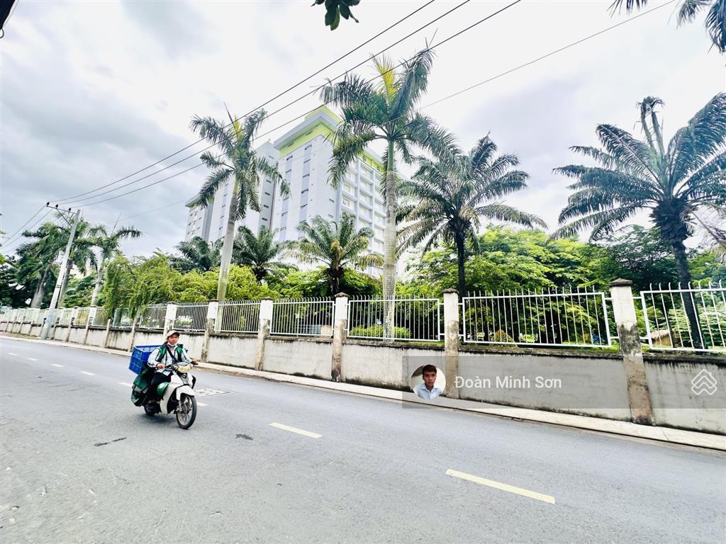 Bán đất 4.6m x 28m mặt tiền đường 25m ngay công viên phần mềm quang trung giáp ranh quận gò vấp