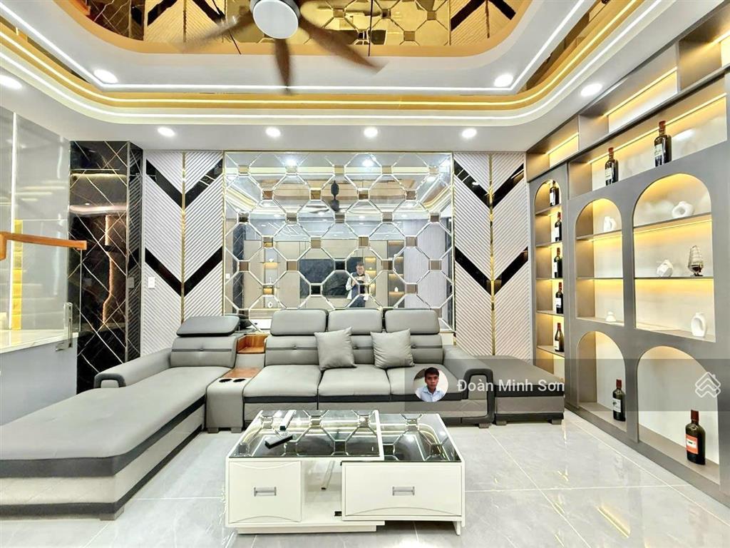 Giảm mạnh 1.5 tỷ, nhà 4.2m x 21m xây mới 4.5 tầng có thang máy chờ mặt tiền đường cầu ba phụ