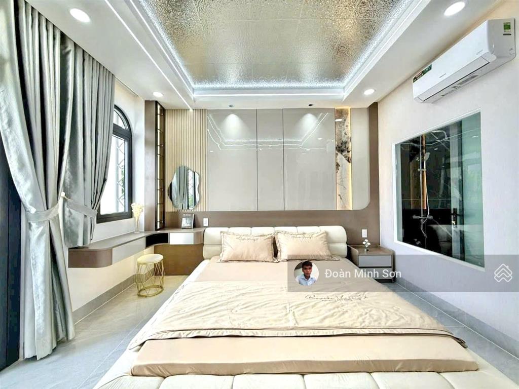 Giảm 1 tỷ, chủ cần bán gấp nhà 4m x 17m xây mới 4.5 tầng có thang máy, hẻm nội bộ 10m đường tx25