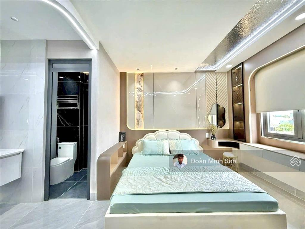 Giảm 1 tỷ, chủ cần bán gấp nhà 4m x 17m xây mới 4.5 tầng có thang máy, hẻm nội bộ 10m đường tx25