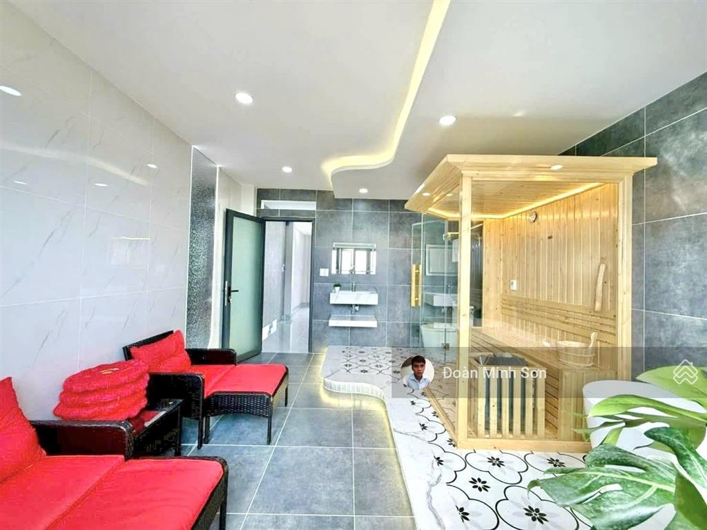 Giảm 1 tỷ, chủ cần bán gấp nhà 4m x 17m xây mới 4.5 tầng có thang máy, hẻm nội bộ 10m đường tx25