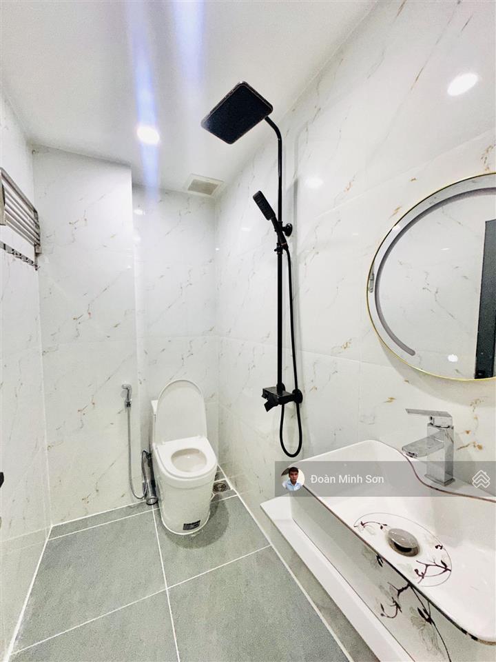 Giảm 500 triệu nhà phố 4m x 14m xây 4.5 tầng full nội thất hẻm 12m vỉa hè 2 bên đường lê văn khương