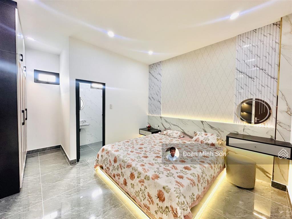 Giảm 500 triệu nhà phố 4m x 14m xây 4.5 tầng full nội thất hẻm 12m vỉa hè 2 bên đường lê văn khương