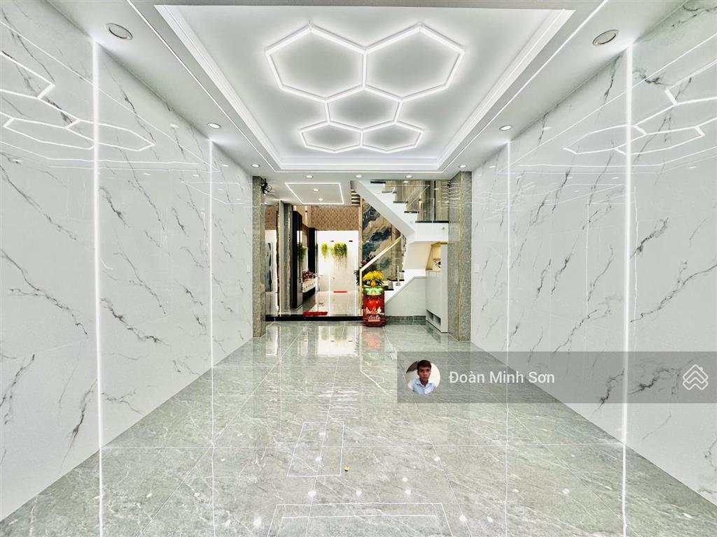 Giảm 500 triệu nhà phố 4m x 14m xây 4.5 tầng full nội thất hẻm 12m vỉa hè 2 bên đường lê văn khương