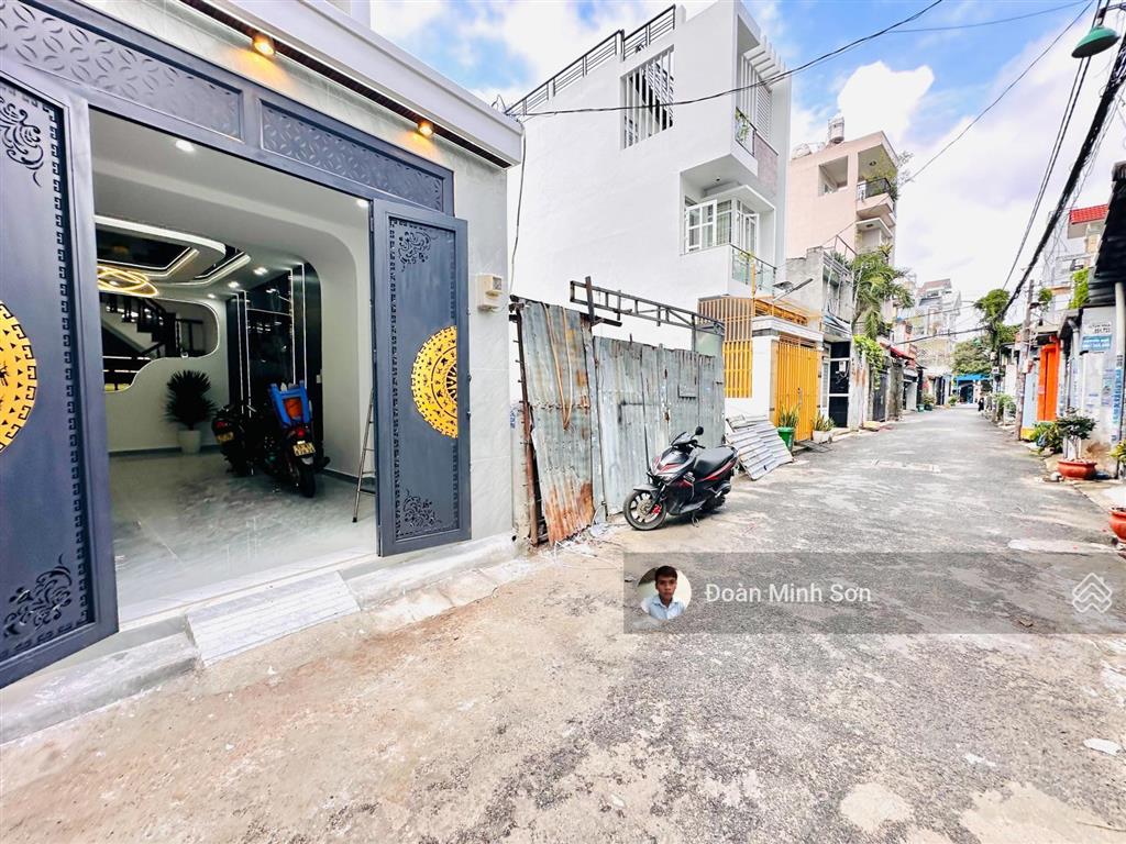 Bán nhà đẹp 4m x 17m  3 tầng, hẻm nhựa 6m.
1/ ngắn lâm thị hố. p. tân chánh hiệp. q12