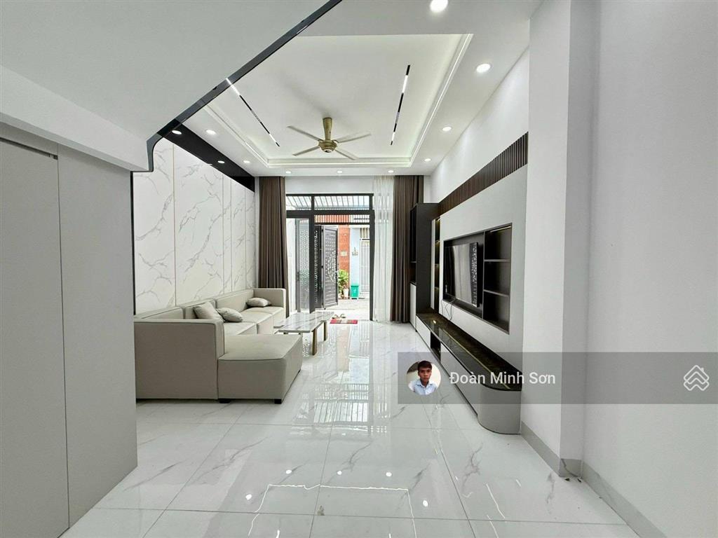 Hạ giá mạnh 800 triệu, nhà phố 4m x 25m có pn tầng trệt, sân vườn trồng cây đường hiệp thành 13 q12
