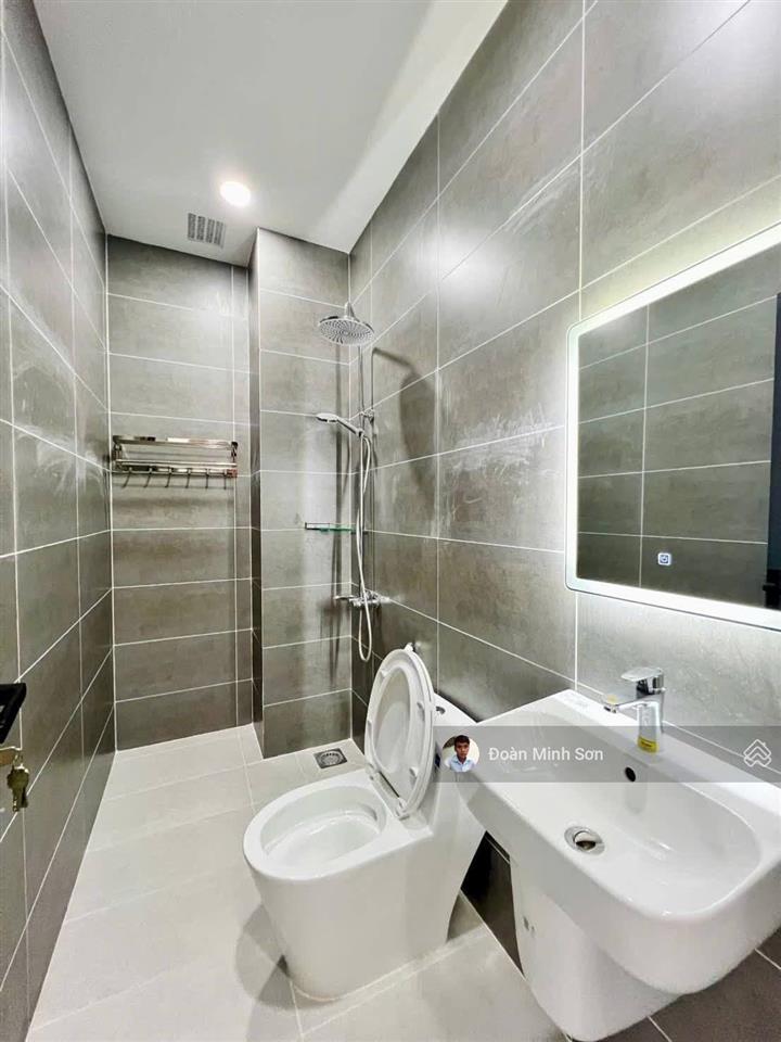 Hạ giá mạnh 800 triệu, nhà phố 4m x 25m có pn tầng trệt, sân vườn trồng cây đường hiệp thành 13 q12