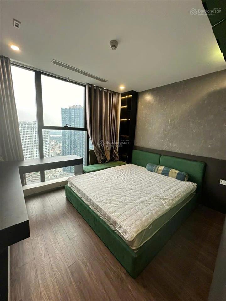 Gia đình cần bán cc sunshine city  8,6 tỷ  90m2, 3pn, 2wc, nội thất đầy đủ (giá sốc)