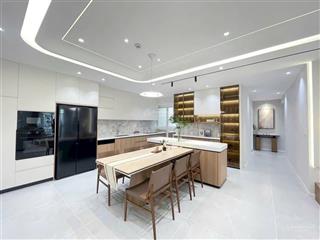Bán căn hộ green valley phú mỹ hưng 3pn 120m2 lầu cao giá chỉ 9,5 tỷ  0919 949 ***