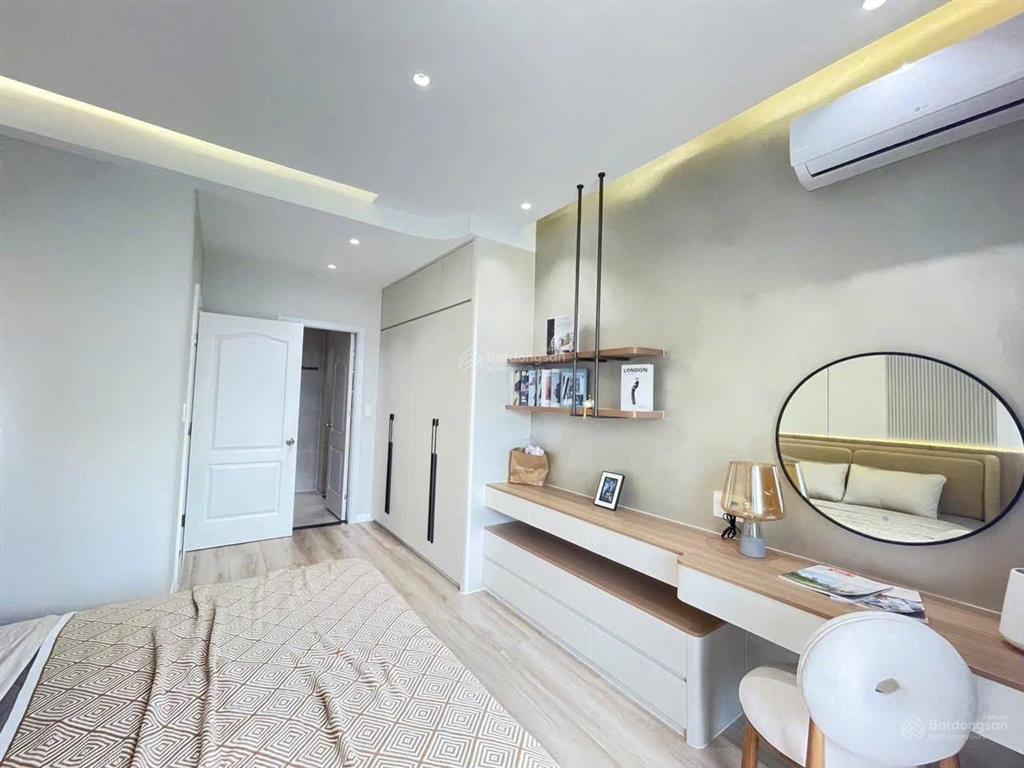 Bán căn hộ green valley phú mỹ hưng 3pn 120m2 lầu cao giá chỉ 9,5 tỷ  0919 949 ***