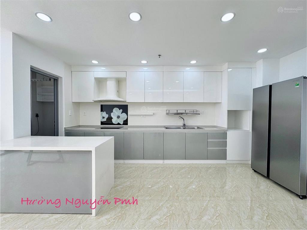 Cho thuê căn hộ green valley phú mỹ hưng, tầng trung 130m2 3pn giá 33 triệu.  0919 949 *** hường