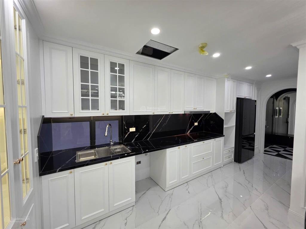 Bql cho thuê cc 2pn ở vinhomes gardenia, giá 15tr, có slot ô tô