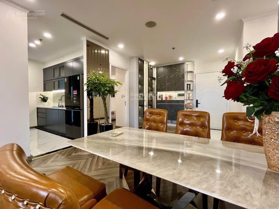 Bql cho thuê cc 2pn ở vinhomes gardenia, giá 15tr, có slot ô tô