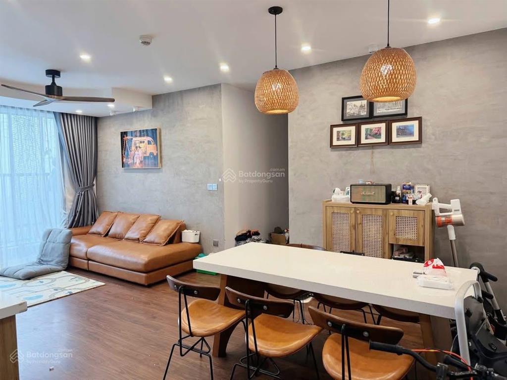 Gia đình cho thuê ch 3pn, 118m tại kosmo tây hồ, nhỉnh 18tr full đồ, view hồ tây
