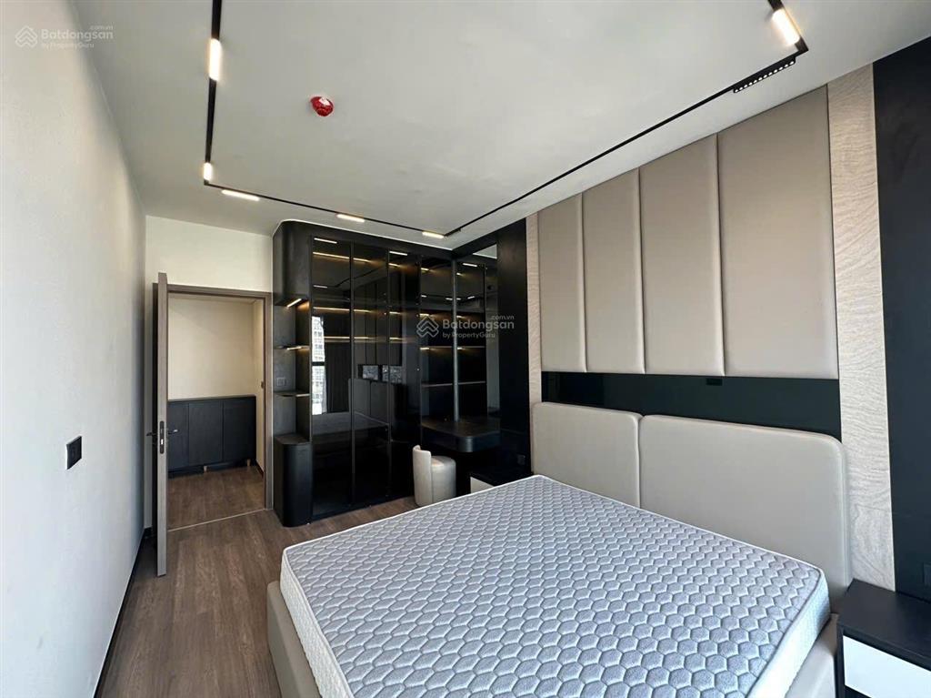 Gia đình cho thuê ch 3pn, 118m tại kosmo tây hồ, nhỉnh 18tr full đồ, view hồ tây
