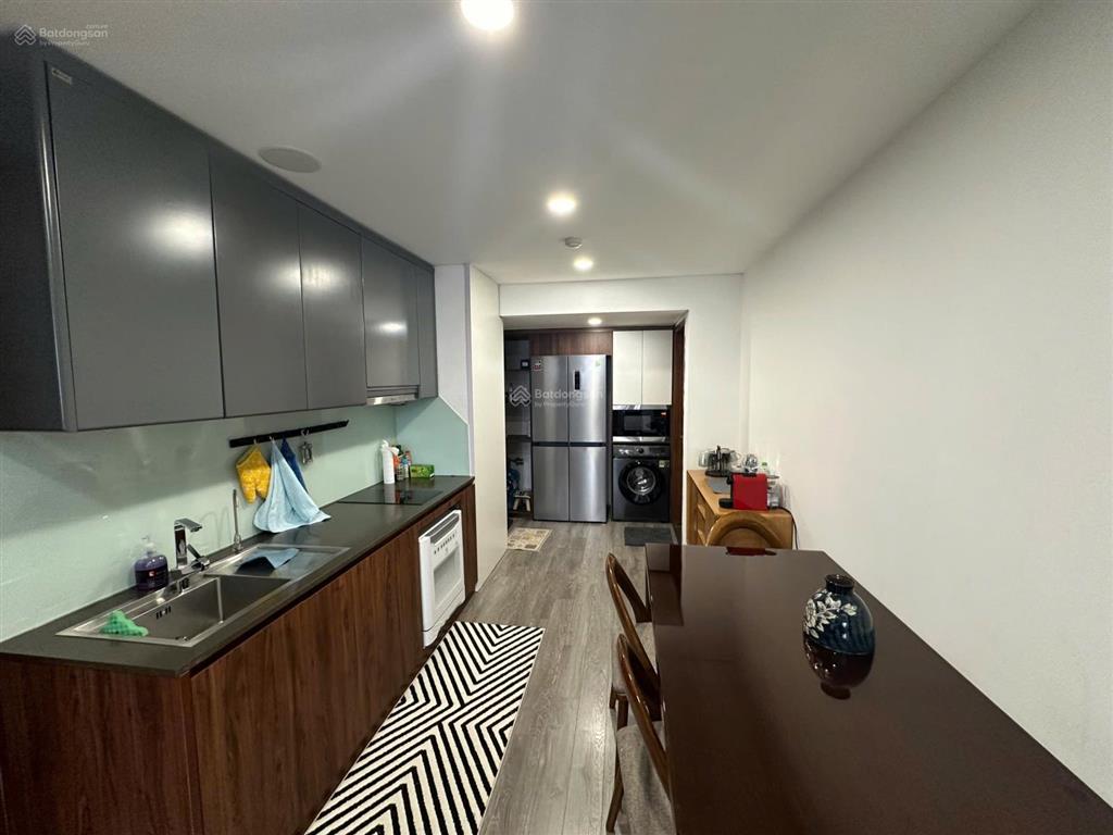 Gia đình cho thuê căn 2pn  full đồ, giá 18tr/th, pentstudio, vào sớm có thương lượng