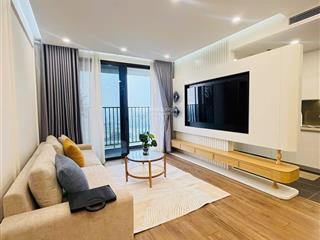 Cho thuê cc 2pn  3 tại 6th element nguyễn văn huyên. giá chỉ 14tr/th, có slot ô tô