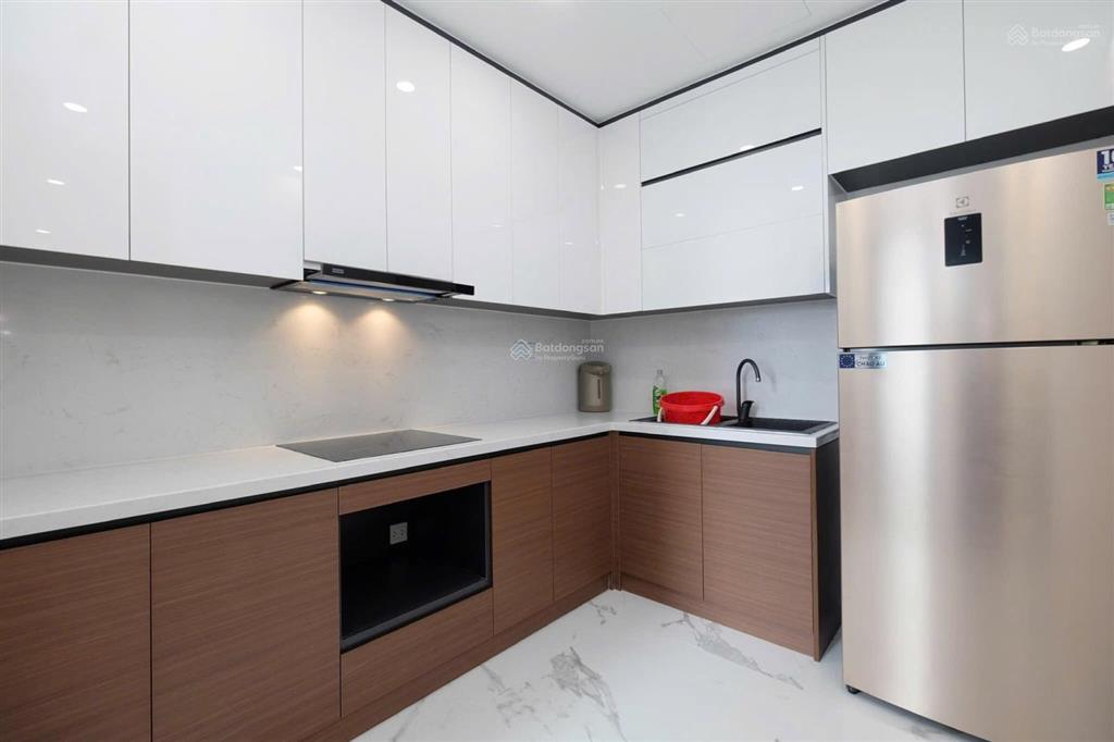 Cho thuê cc udic westlake, 2pn  84m2, giá 14tr/th có slot, view hồ tây