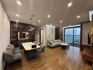 Cho thuê cc 3pn tại 6th element nguyễn văn huyên. giá 23tr/th, có slot ô tô