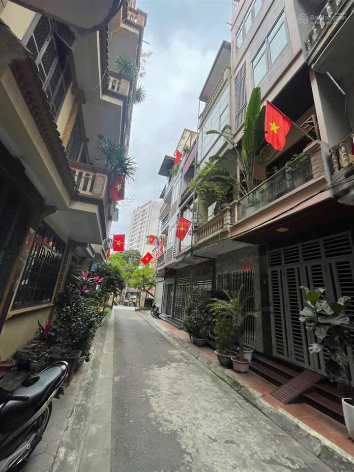 Cho thuê nhà 2 mặt ngõ oto tại số 11, ngõ 45, dịch vọng, 12 triệu, 40 m2 (kinh doanh, làm kho, ở)