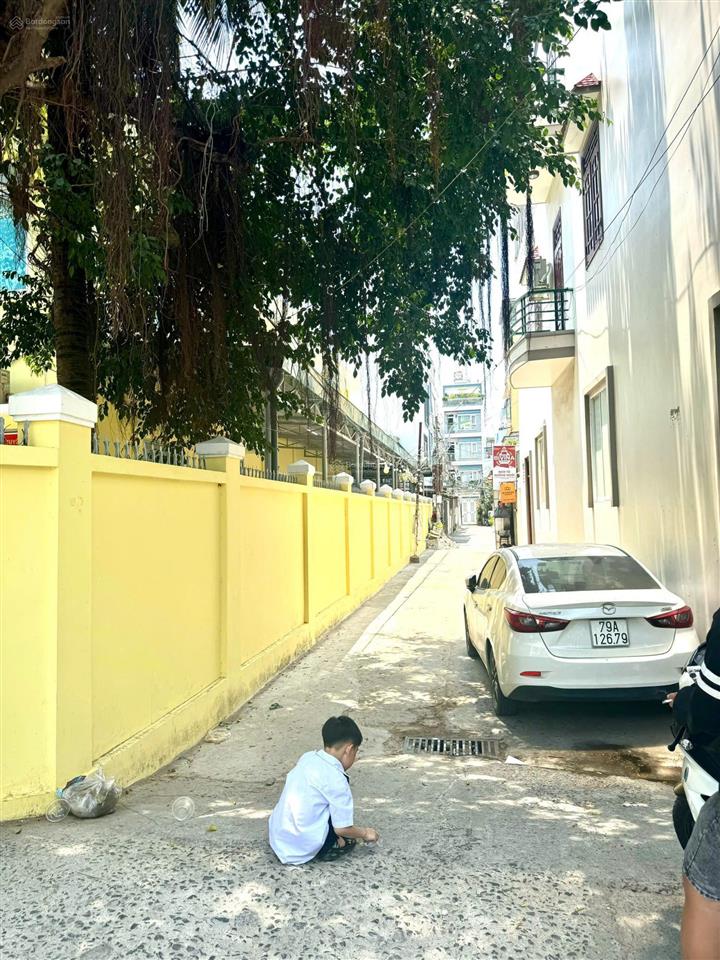Giảm 100tr bán 2t nhà hẻm oto thông cách biển chỉ 350m phường bắc nha trang, sẵn sổ, giá 5,4 tỷ