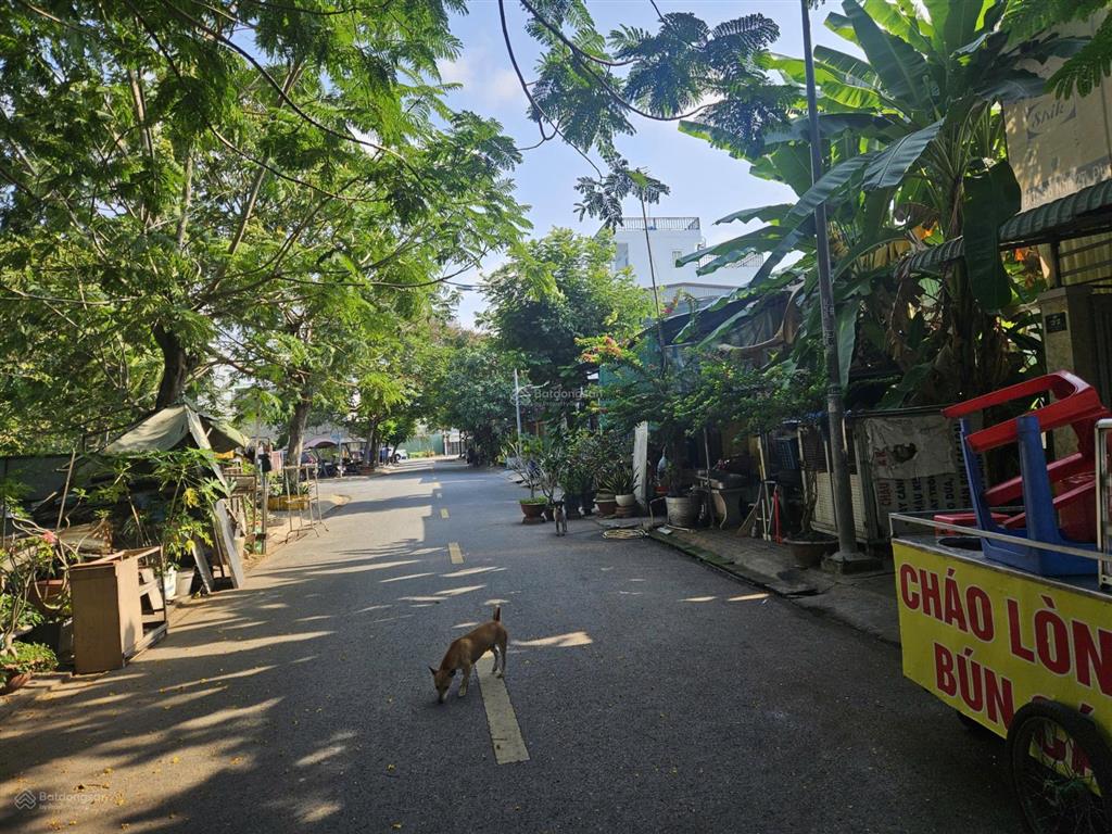 Bán đất nền mặt tiền "view công viên" xây dựng tự do đường d6 (12m). dt 90m2 (5x18) giá 2 tỷ 600 tr