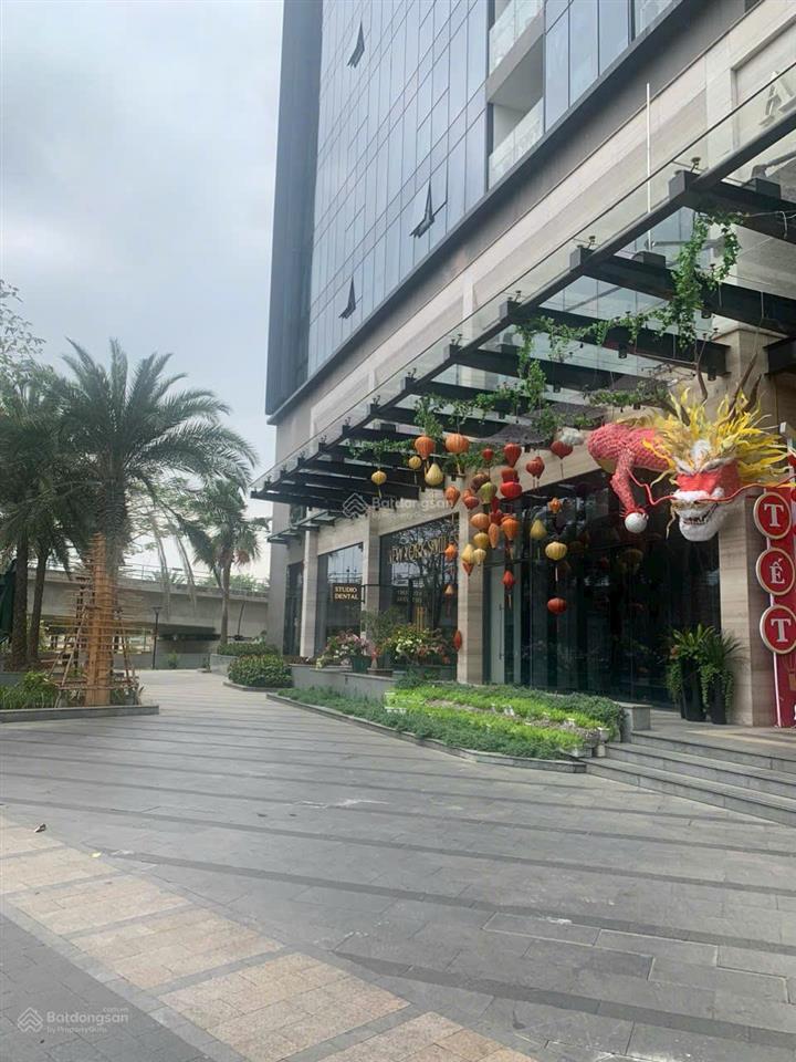 Cho thuê shophouse tại vinhomes golden river ba son  quận 1  tp.hcm