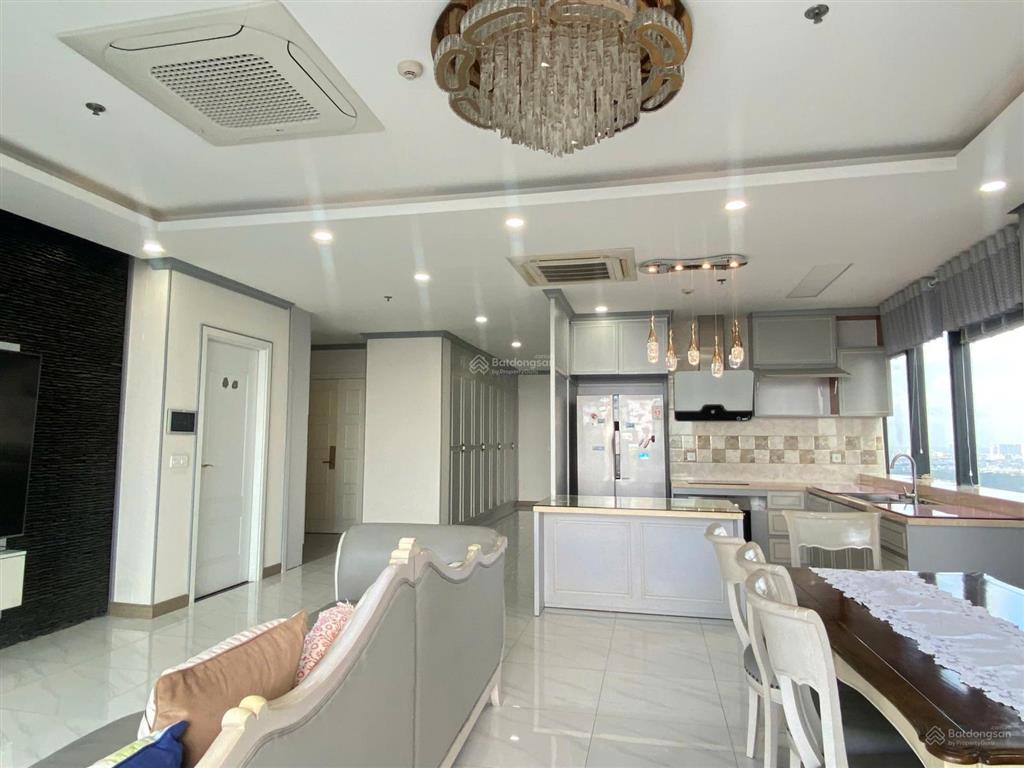 Cho thuê penthouse 3pn tại vinhomes golden river giá tốt