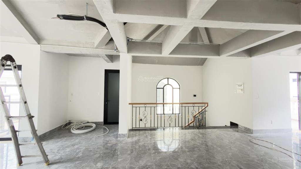 Cơ hội thuê villa bason trung tâm quận 1  hồ chí minh 180 tr