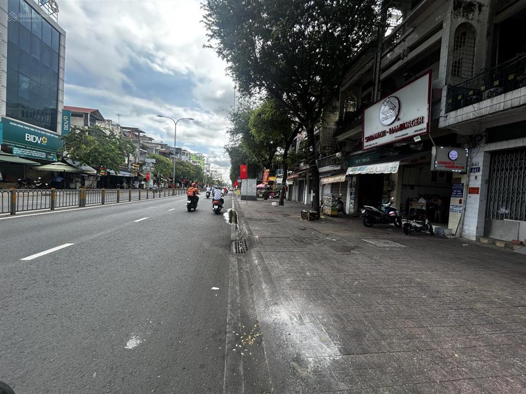 Mặt tiền minh phụng vị trí đẹp kinh doanh đa ngành ngang gần 5m. giá 17,7tỷ