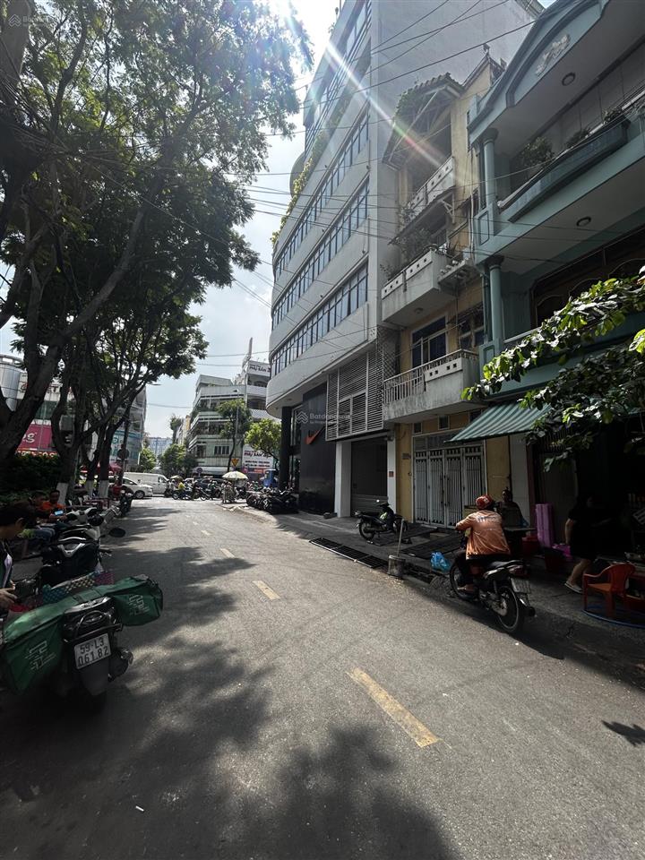 Nhà hai mặt tiền kinh doanh đa ngành. mt đường số cách 1 căn ra hoàng diệu 25tỷ tl