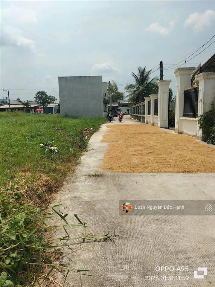 Chủ ở xa cần bán gấp bds 121m2 đất full thổ đường ô tô vào tận nhà giá 910tr