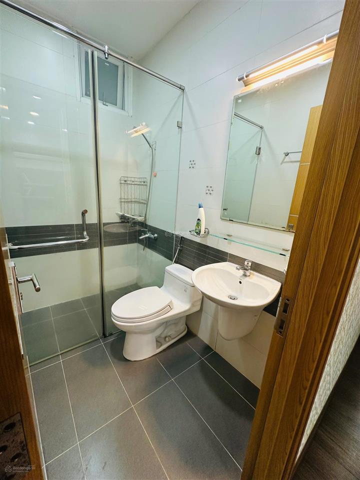 Him lam riverside 76m 2pn2wc. đầy đủ nội thất. vào ở ngay. 14tr