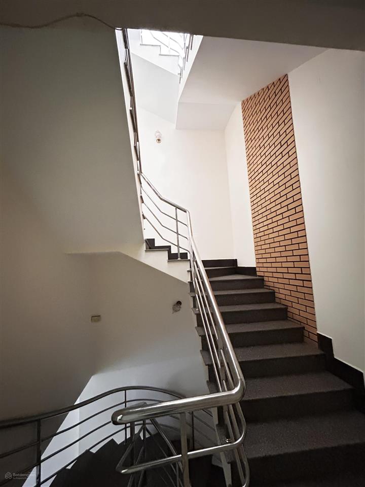 Mt lê trọng tấn, dt 90m², ngang 5m, 3 tầng. giá 12tỷ tl