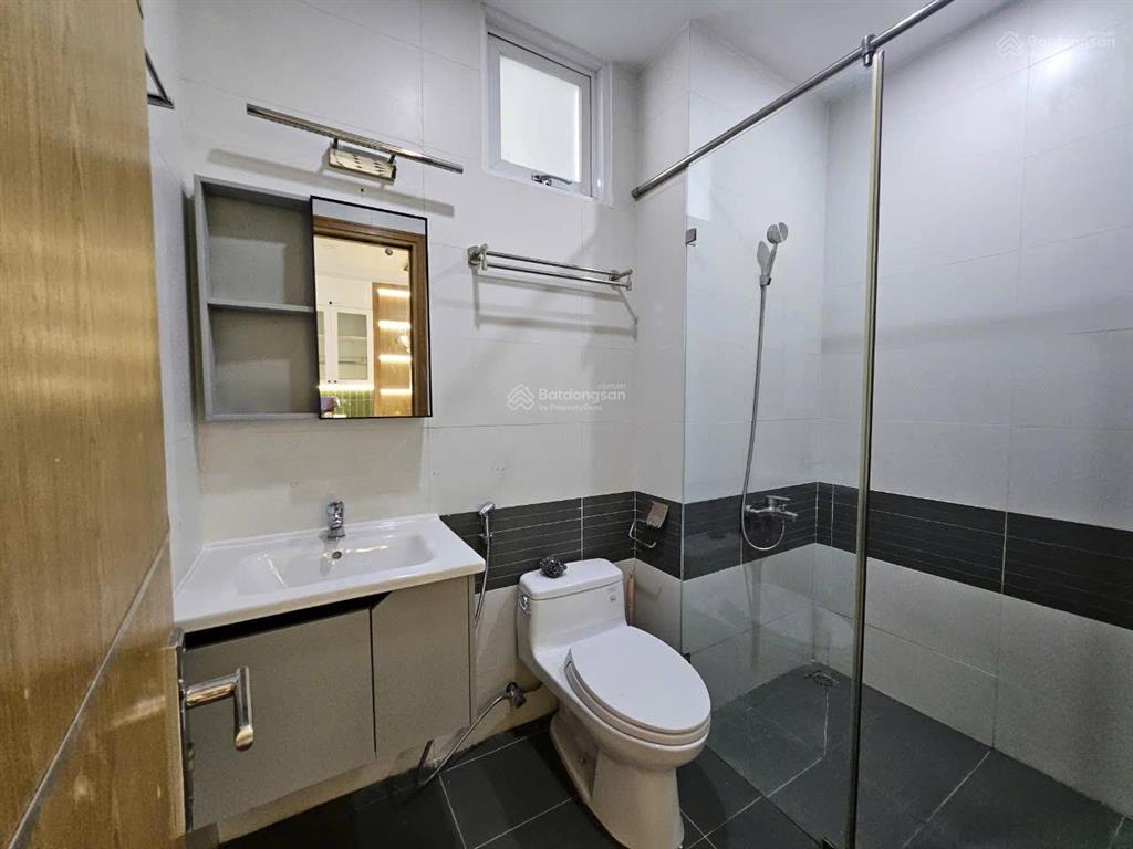 Căn hộ 2pn 69m2 view sông gió mát. sổ hồng lâu dài. giá 4,8 tỷ