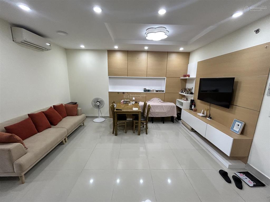 Chính chủ bán căn hộ 78m2. giá 5,3 tỷ còn thương lượng